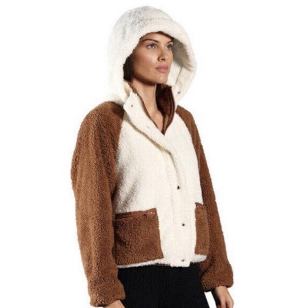 Revolve X Plush Apparel hoodie cozy Stay
Warm & Teddy Jacket Small